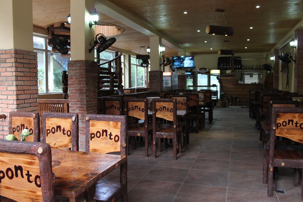 Ponto Hotel Kobuleti Exterior photo