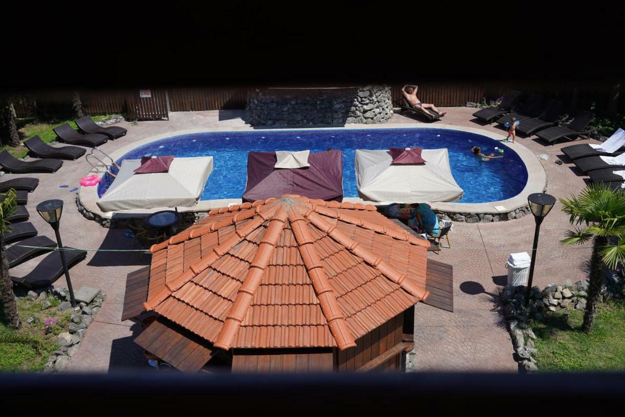 Ponto Hotel Kobuleti Exterior photo