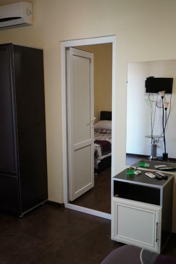 Ponto Hotel Kobuleti Room photo